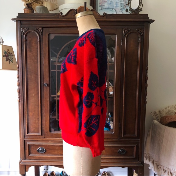 VINTAGE 80s Blue Red Leaves Knit Sweater - Picture 6 of 13